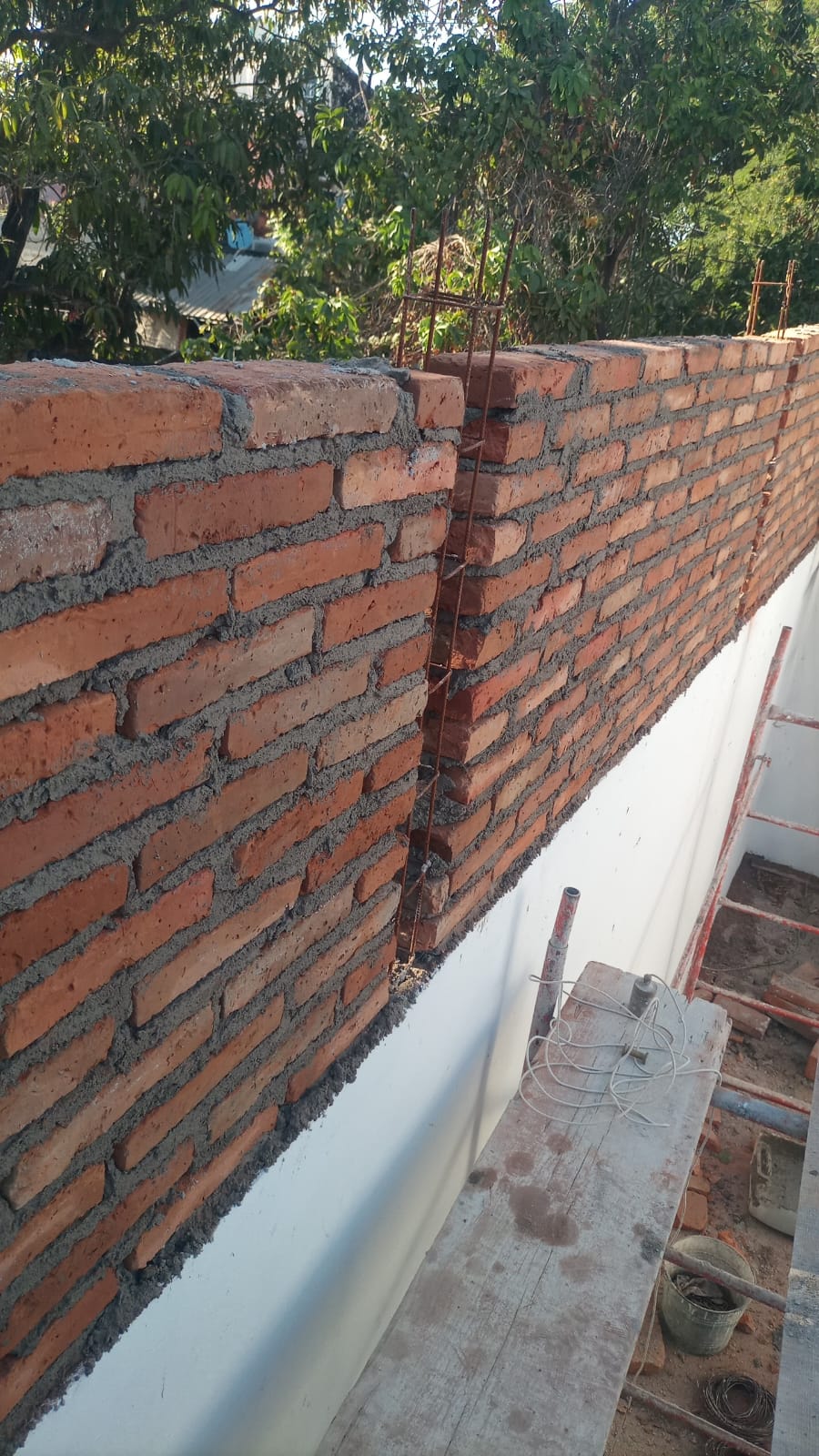 Avance de obra con estructura y detalle constructivo